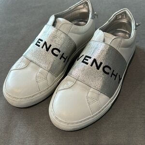 Givenchy Women sneakers size 6 US / 36